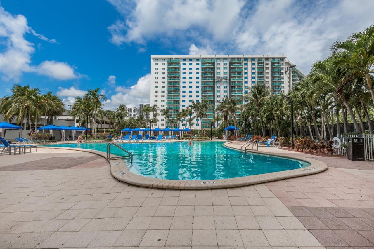 Ocean Reserve Luxury Condos Across From Sunny Isles Beach Miami Beach Eksteriør bilde