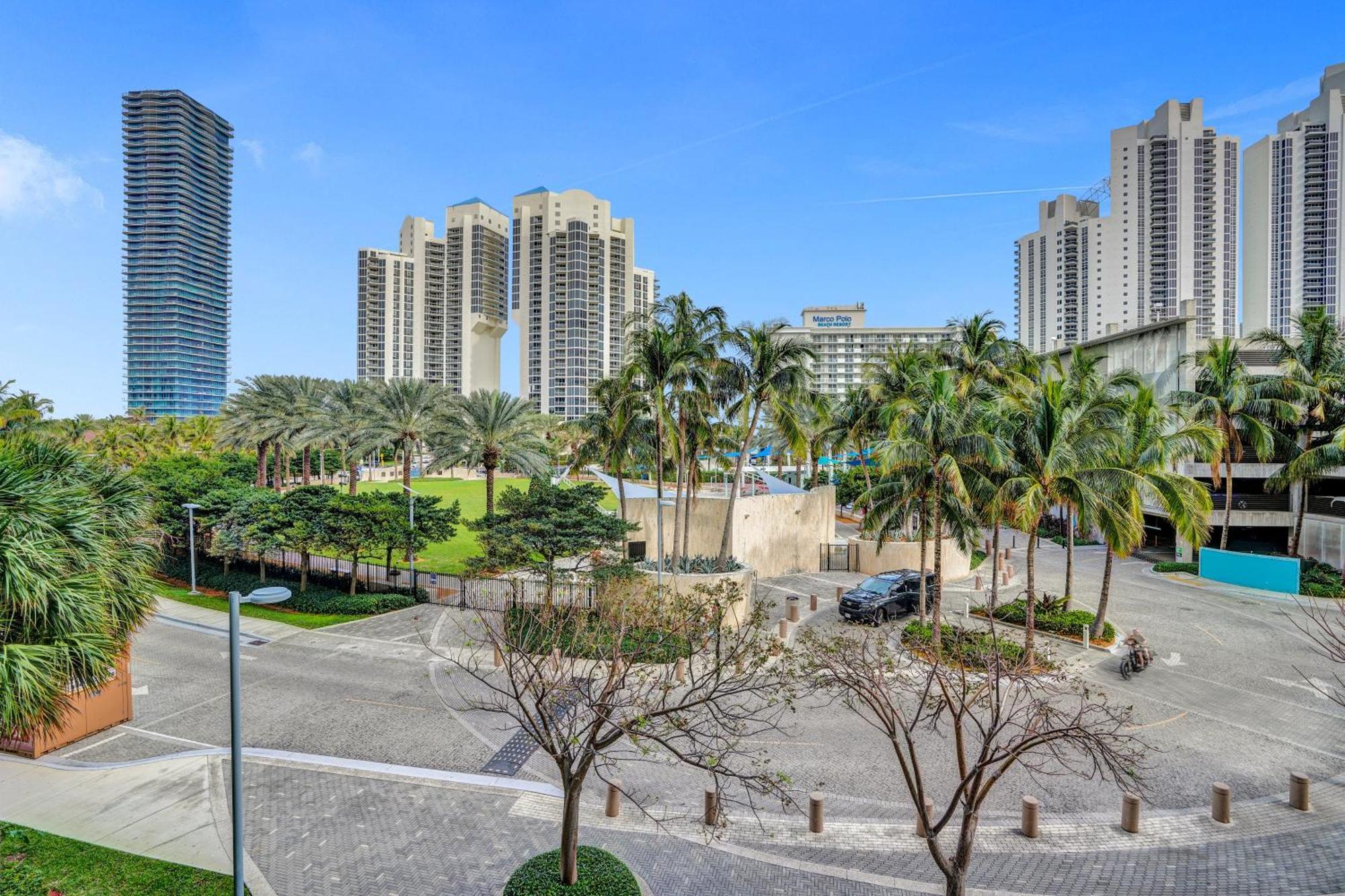 Ocean Reserve Luxury Condos Across From Sunny Isles Beach Miami Beach Eksteriør bilde